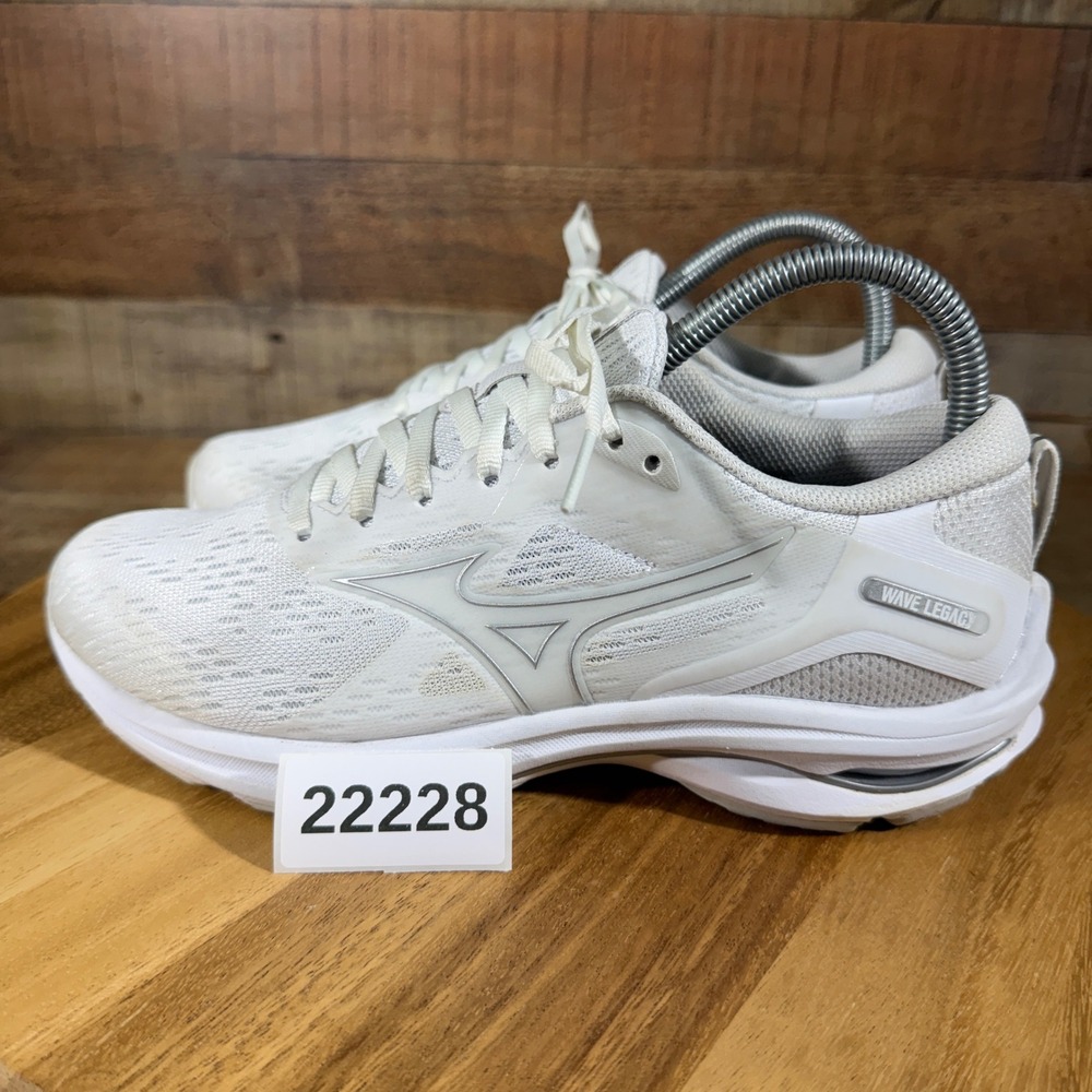 Mizuno Running Shoes Womens 8D Wide White Wave Legacy Enerzy J1GD232524 Sneaker